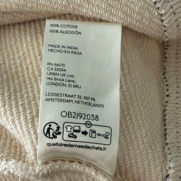 Pilcro sz M Cream Textured cotton Top appliqué star details in navy arm bands - Picture 8 of 8